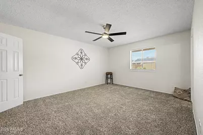 10402 W Harmont Drive, Peoria, AZ 85345 - Photo 18