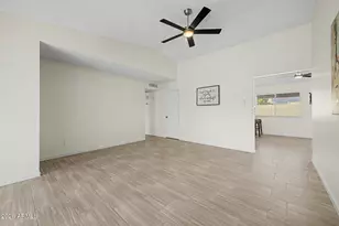 10402 W Harmont Dr, Peoria, AZ 85345 - Photo 10
