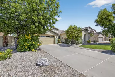 138 E Mary Lane, Gilbert, AZ 85295 - Photo 2