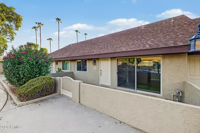 3807 N 30th Street #22, Phoenix, AZ 85016 - Photo 2