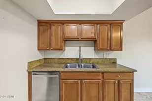 3807 N 30th St, Phoenix, AZ 85016 - Photo 12