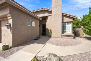 10918 E Navajo Dr, Sun Lakes, AZ 85248 - Photo 4