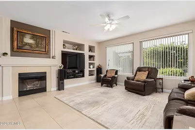 15452 W Skyview Way, Surprise, AZ 85374 - Photo 10