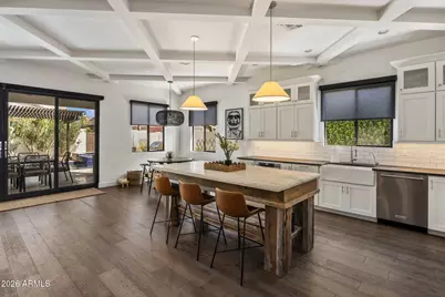 4506 E Montecito Avenue, Phoenix, AZ 85018 - Photo 8