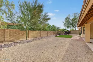 1101 E Braeburn Dr, Phoenix, AZ 85022 - Photo 30