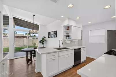 6908 E Earll Drive, Scottsdale, AZ 85251 - Photo 14