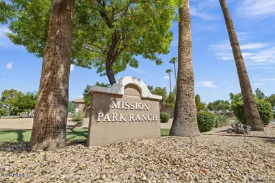 1201 N Woodburne Drive, Chandler, AZ 85224 - Photo 2