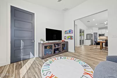 3806 N 14th Place, Phoenix, AZ 85014 - Photo 16