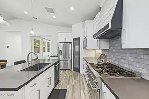 3806 N 14th Pl, Phoenix, AZ 85014 - Photo 12