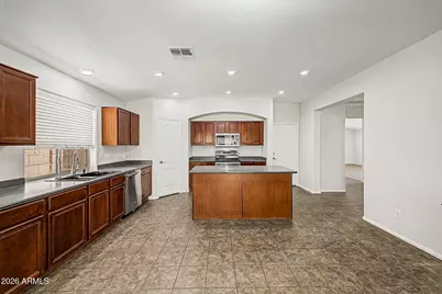 2930 S 161st Drive, Goodyear, AZ 85338 - Photo 8