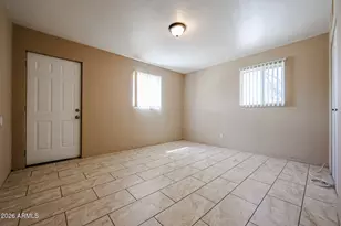 1933 W Mitchell Dr, Phoenix, AZ 85015 - Photo 14
