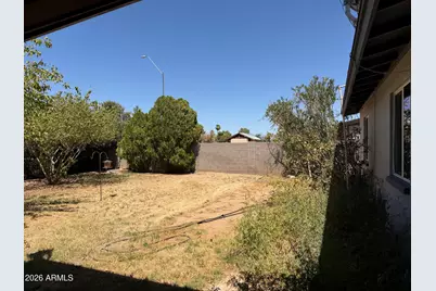 3458 E Shaw Butte Drive, Phoenix, AZ 85028 - Photo 32