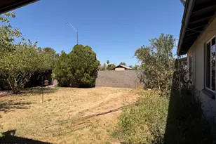 3458 E Shaw Butte Dr, Phoenix, AZ 85028 - Photo 32