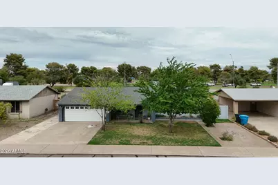 3458 E Shaw Butte Drive, Phoenix, AZ 85028 - Photo 2