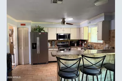 3458 E Shaw Butte Drive, Phoenix, AZ 85028 - Photo 4