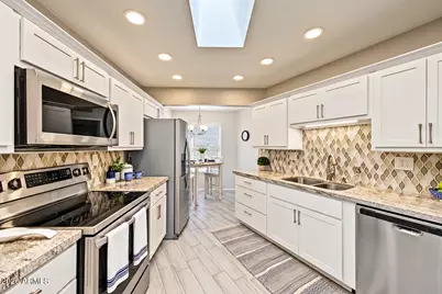 17473 N Del Webb Boulevard, Sun City, AZ 85373 - Photo 2