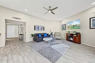 17473 N Del Webb Blvd, Sun City, AZ 85373 - Photo 16