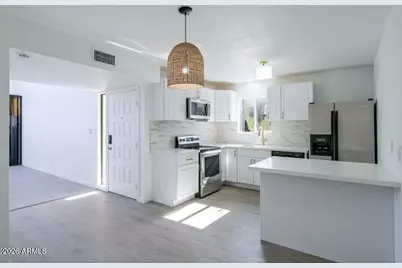 16041 N 31st Street #16, Phoenix, AZ 85032 - Photo 2