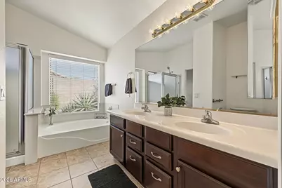 18082 W Addie Lane, Surprise, AZ 85374 - Photo 10