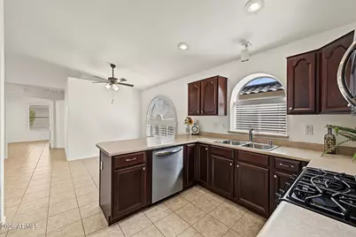 18082 W Addie Lane, Surprise, AZ 85374 - Photo 6