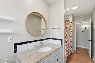5038 E Osborn Rd, Phoenix, AZ 85018 - Photo 16