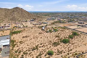 2030 W Rolls Rd, San Tan Valley, AZ 85144 - Photo 10