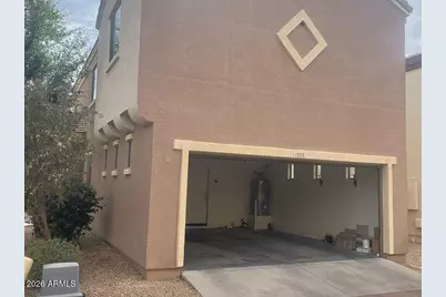1332 E Dunbar Drive, Phoenix, AZ 85042 - Photo 1