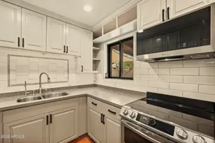 2208 E Turney Ave, Phoenix, AZ 85016 - Photo 18