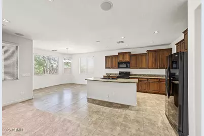 3334 E Grand Canyon Drive, Chandler, AZ 85249 - Photo 8