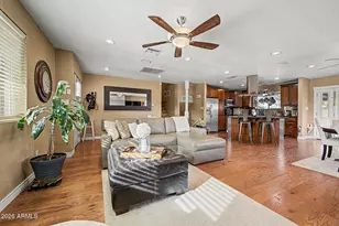 10835 N 39th St, Phoenix, AZ 85028 - Photo 6