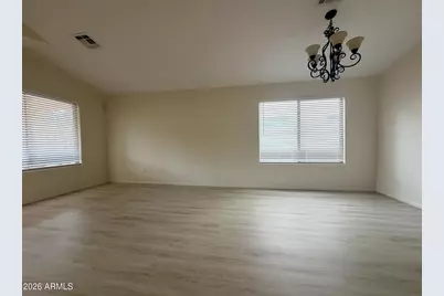 5622 W Jones Avenue, Phoenix, AZ 85043 - Photo 8