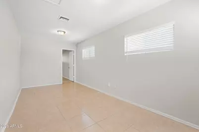 3625 W San Juan Avenue, Phoenix, AZ 85019 - Photo 20