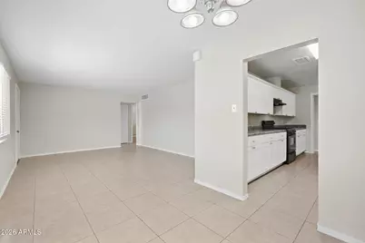3625 W San Juan Avenue, Phoenix, AZ 85019 - Photo 8