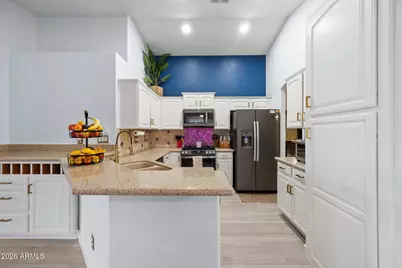 7633 W Foothill Drive, Peoria, AZ 85383 - Photo 20