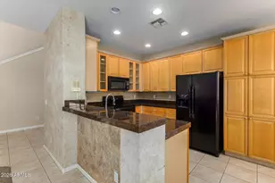 13746 W Cypress St, Goodyear, AZ 85395 - Photo 6