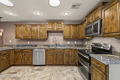 4616 W Purdue Avenue, Glendale, AZ 85302 - Photo 18