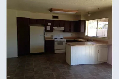 2263 E Garnet Avenue, Mesa, AZ 85204 - Photo 2