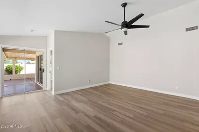 20419 N 105th Avenue, Peoria, AZ 85382 - Photo 4