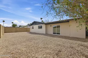 3918 W Kaler Dr, Phoenix, AZ 85051 - Photo 38