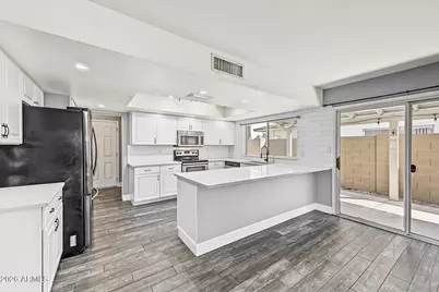10222 N 52nd Drive, Glendale, AZ 85302 - Photo 14
