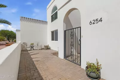 6254 E Catalina Drive, Scottsdale, AZ 85251 - Photo 2