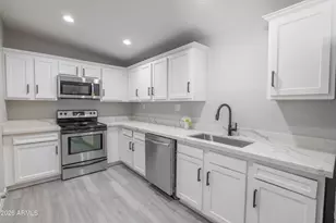 4230 N 49th Dr, Phoenix, AZ 85031 - Photo 12