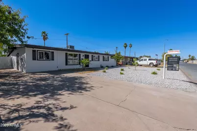 4230 N 49th Drive, Phoenix, AZ 85031 - Photo 2