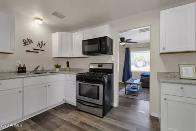 1923 E Yale Street, Phoenix, AZ 85006 - Photo 6