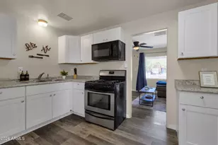 1923 E Yale St, Phoenix, AZ 85006 - Photo 6