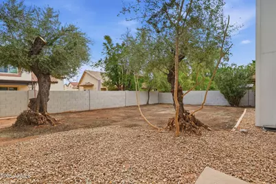 2439 W Kiowa Avenue, Mesa, AZ 85202 - Photo 40