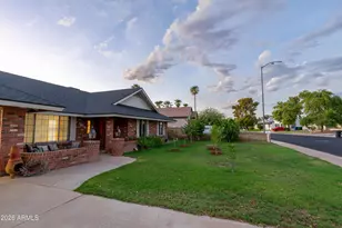 1654 N Barkley, Mesa, AZ 85203 - Photo 2