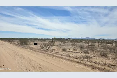 304Xx W Pinnacle Vista Road #-, Wittmann, AZ 85361 - Photo 10