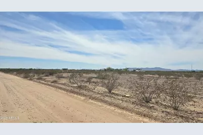 304Xx W Pinnacle Vista Road #-, Wittmann, AZ 85361 - Photo 14