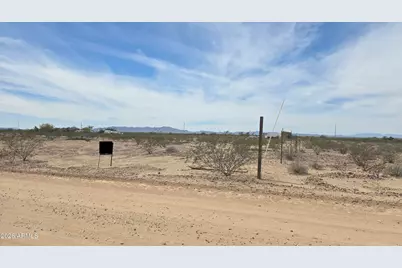304Xx W Pinnacle Vista Road #-, Wittmann, AZ 85361 - Photo 8